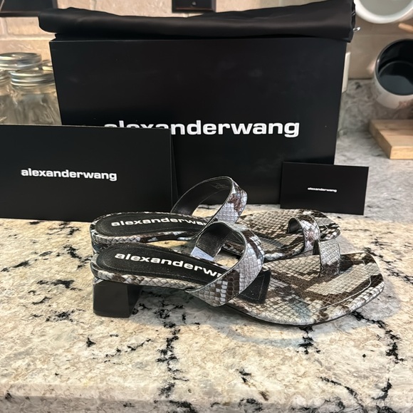 Alexander Wang sandals - Picture 3 of 7